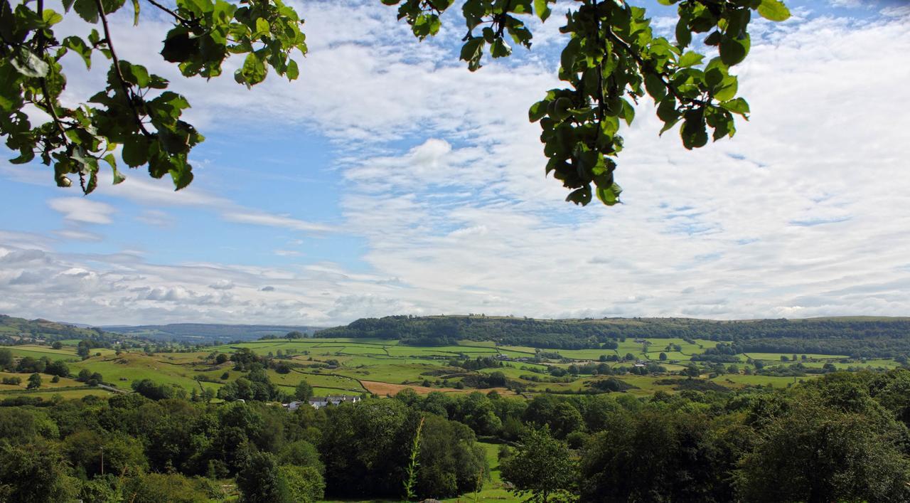 Hotel Mason'S Arms Bowland Bridge Esterno foto